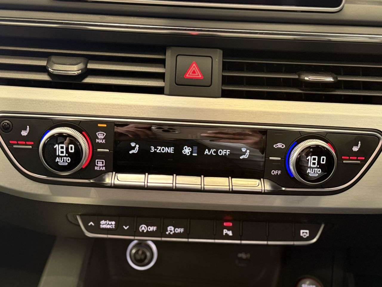 2018 AUDI S4 2018 AUDI S4