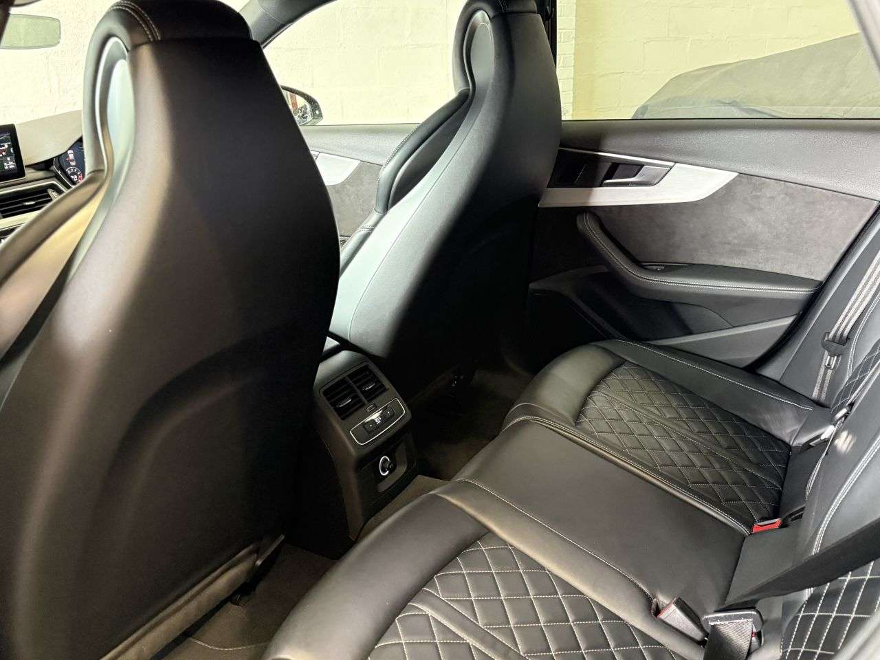 2018 AUDI S4 2018 AUDI S4