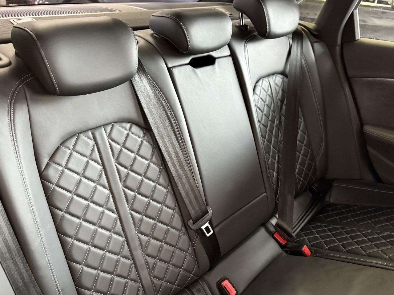 2018 AUDI S4 2018 AUDI S4