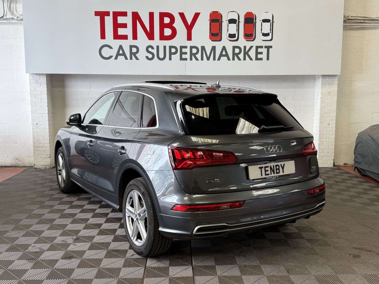 2018 AUDI Q5 2018 AUDI Q5