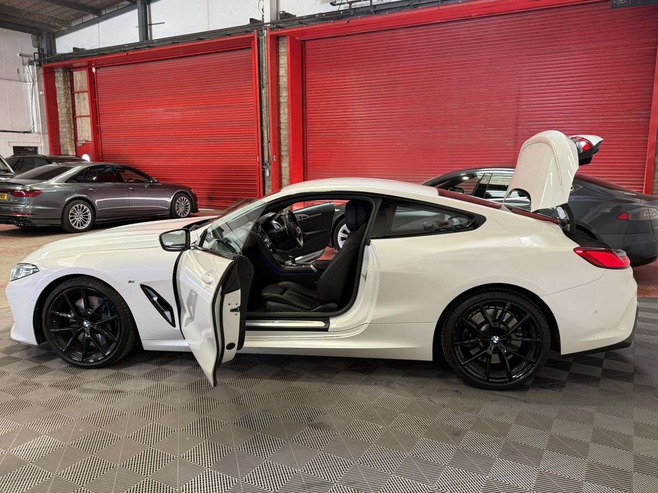 2020 BMW 8 SERIES 2020 BMW 8 SERIES