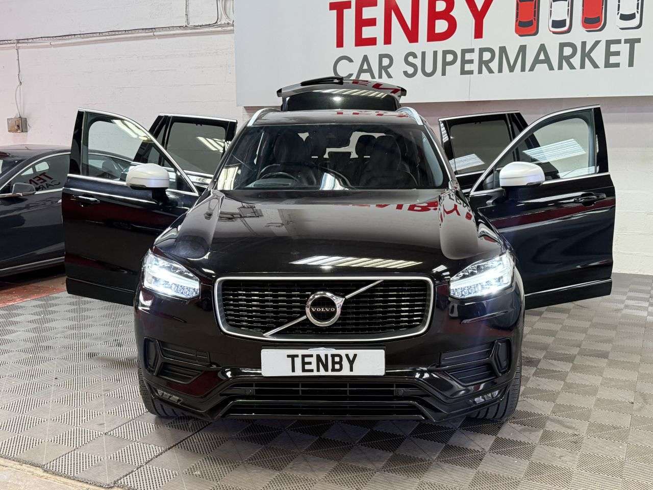2018 VOLVO XC90 2018 VOLVO XC90