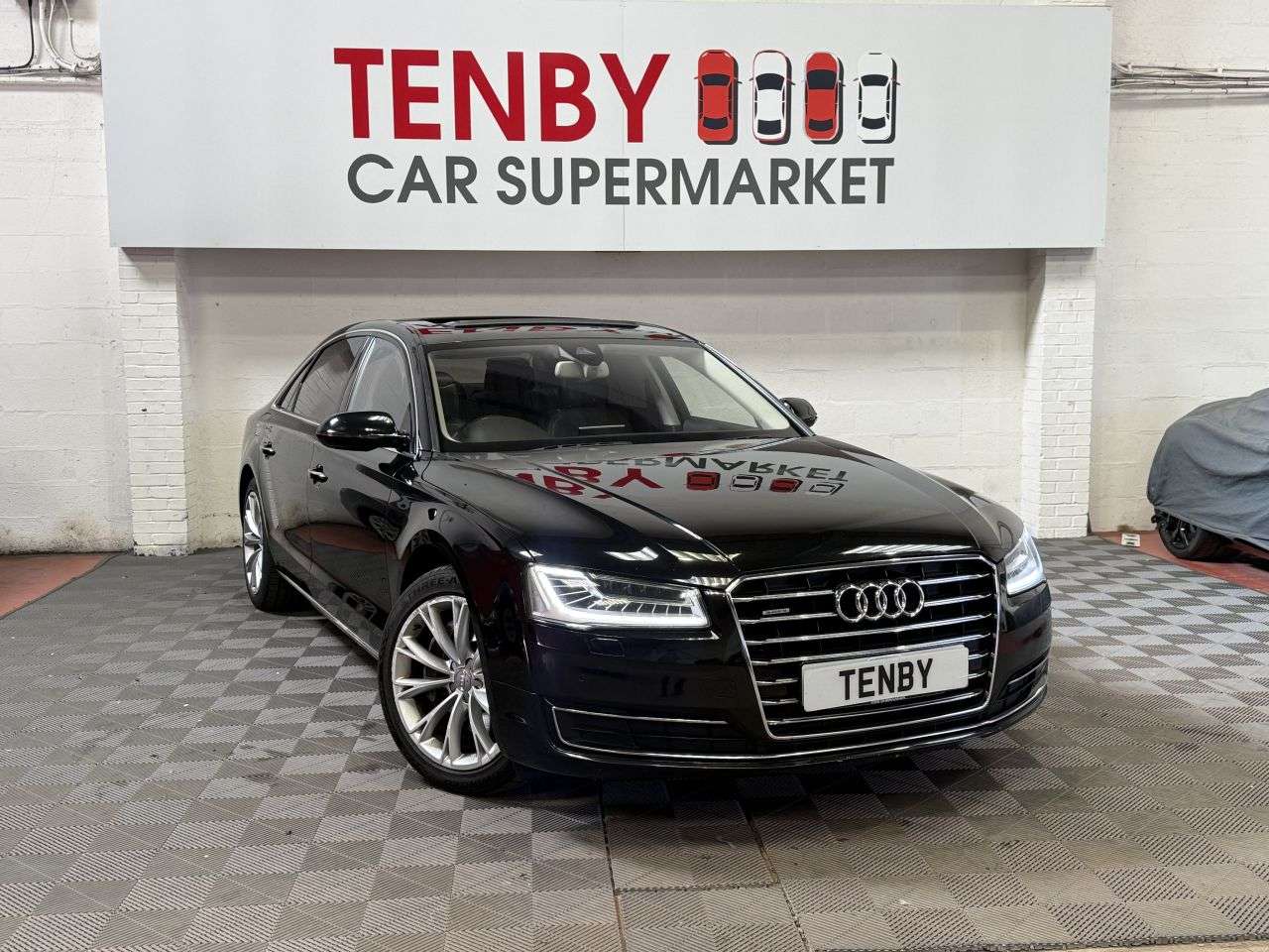 A 2016 AUDI A8 TDI V6 SE LWB Executive Saloon 4dr Diesel Triptronic Quattro Euro 6 A 2016 AUDI A8 TDI V6 SE LWB Executive Saloon 4dr Diesel Triptronic Quattro Euro 6