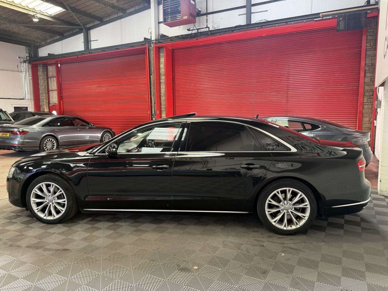 2016 AUDI A8 2016 AUDI A8