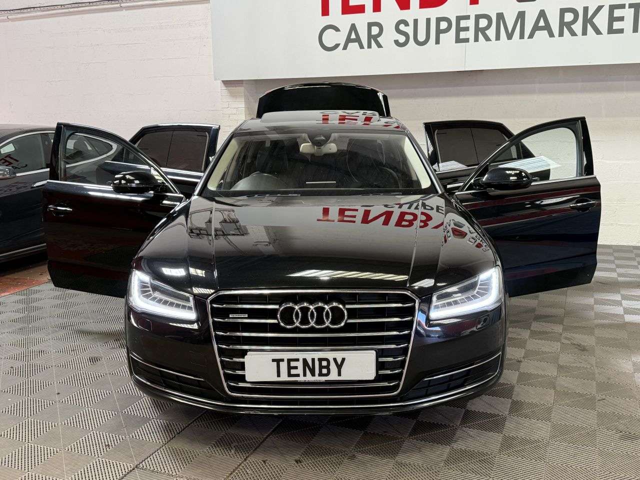 2016 AUDI A8 2016 AUDI A8