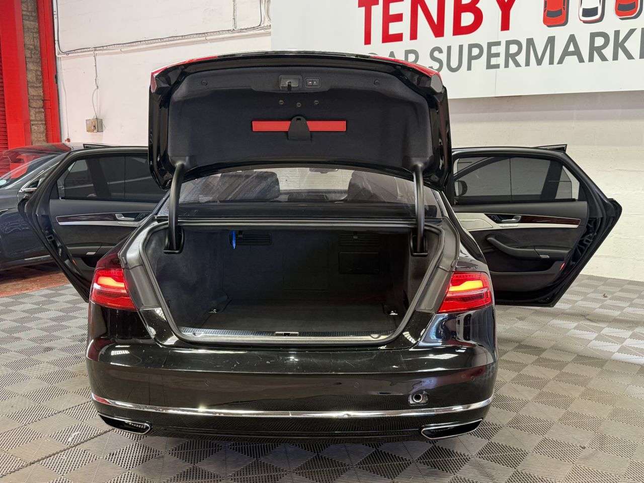 2016 AUDI A8 2016 AUDI A8