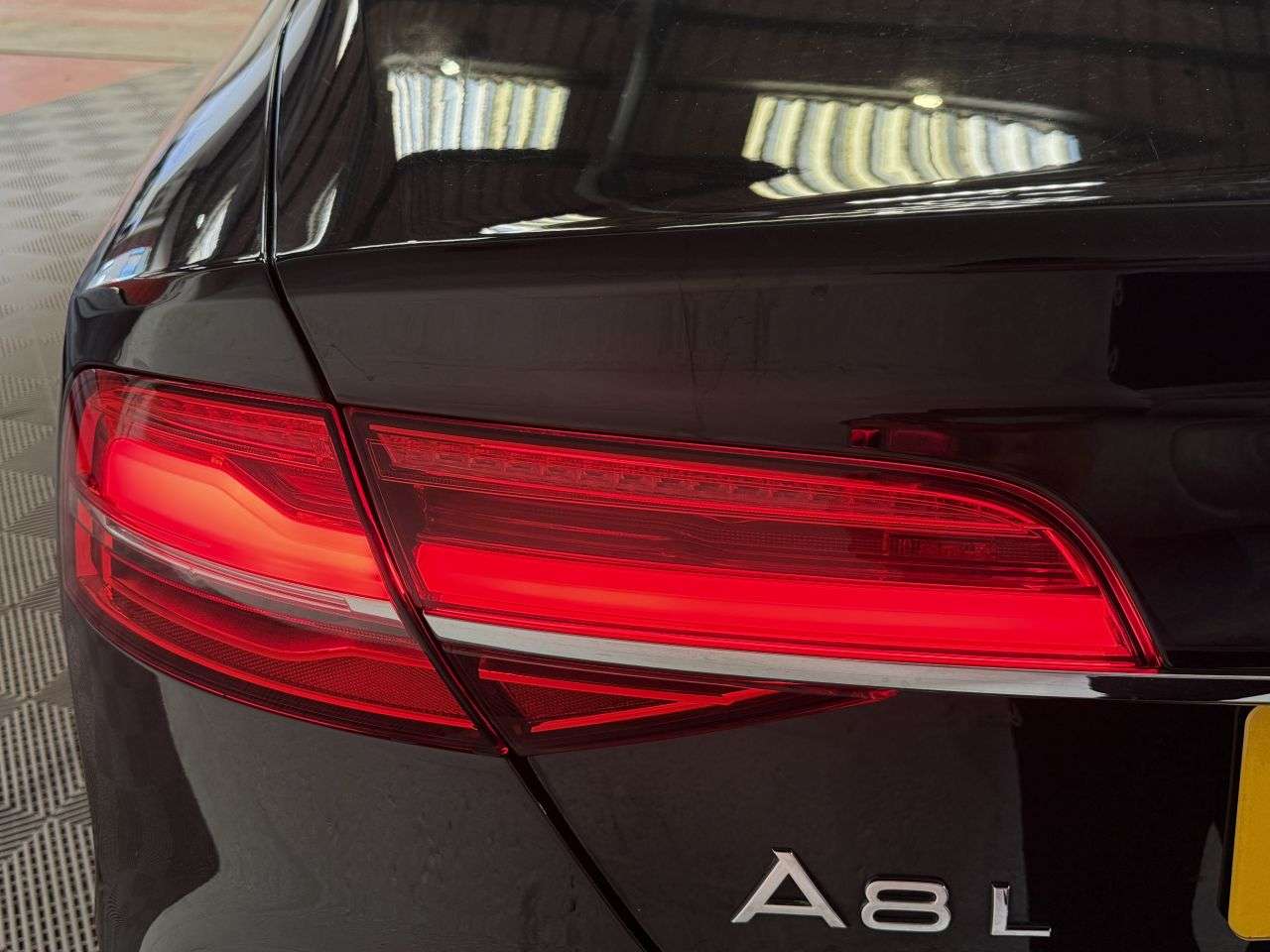 2016 AUDI A8 2016 AUDI A8