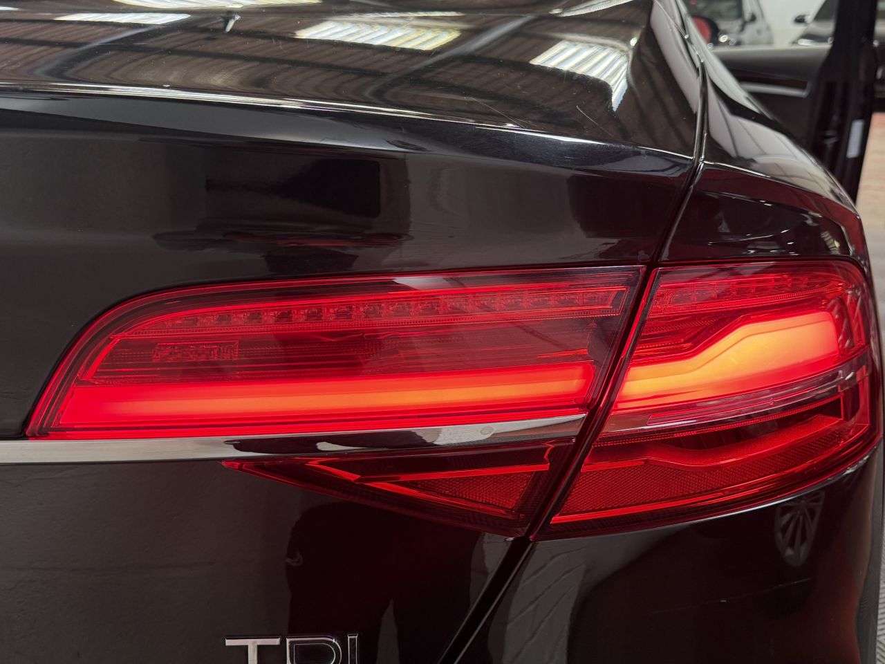 2016 AUDI A8 2016 AUDI A8