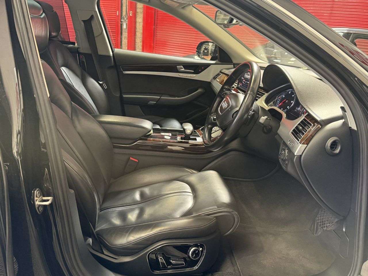 2016 AUDI A8 2016 AUDI A8