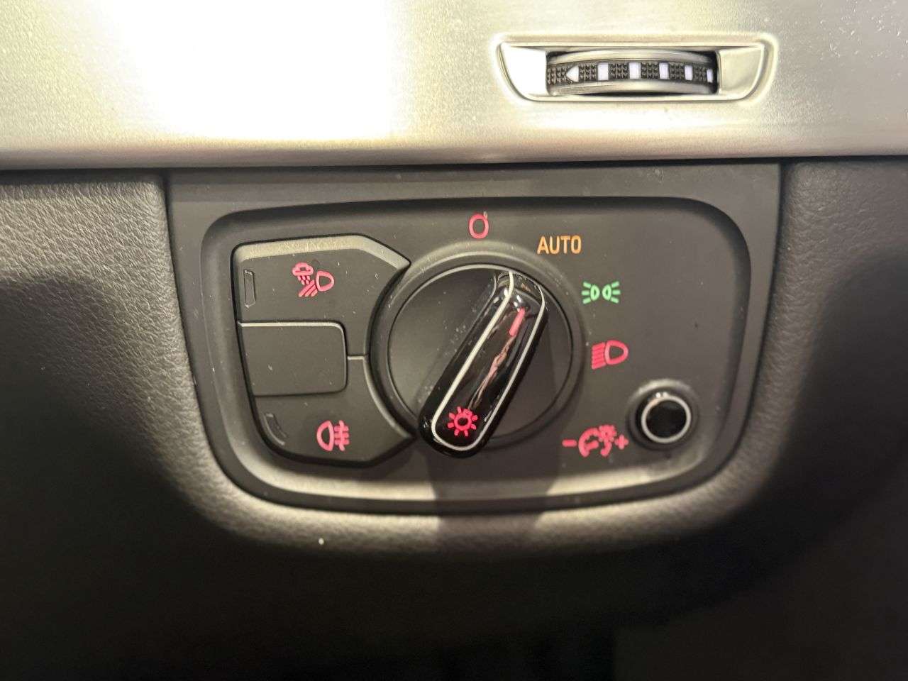 2016 AUDI A8 2016 AUDI A8