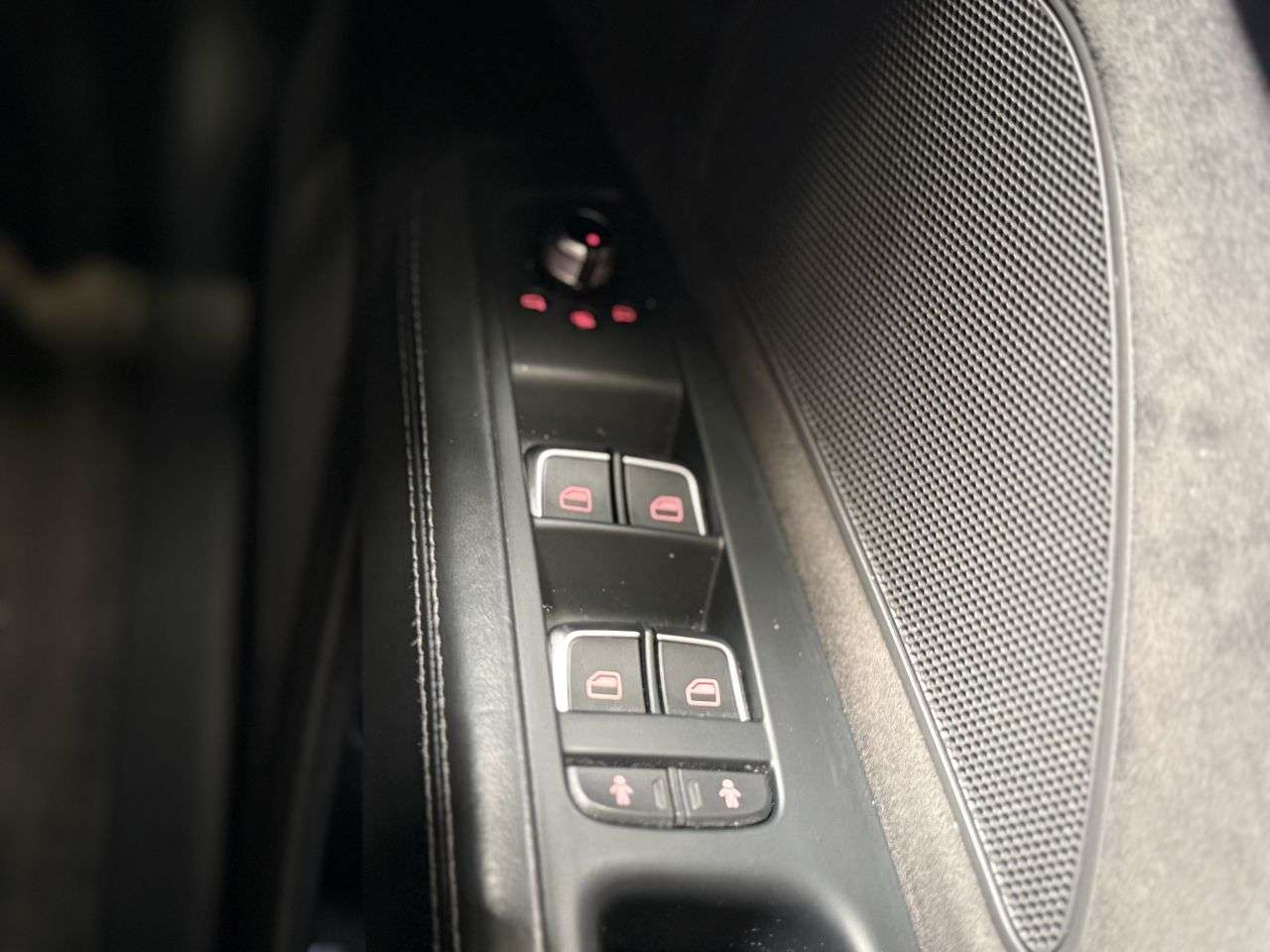 2016 AUDI A8 2016 AUDI A8