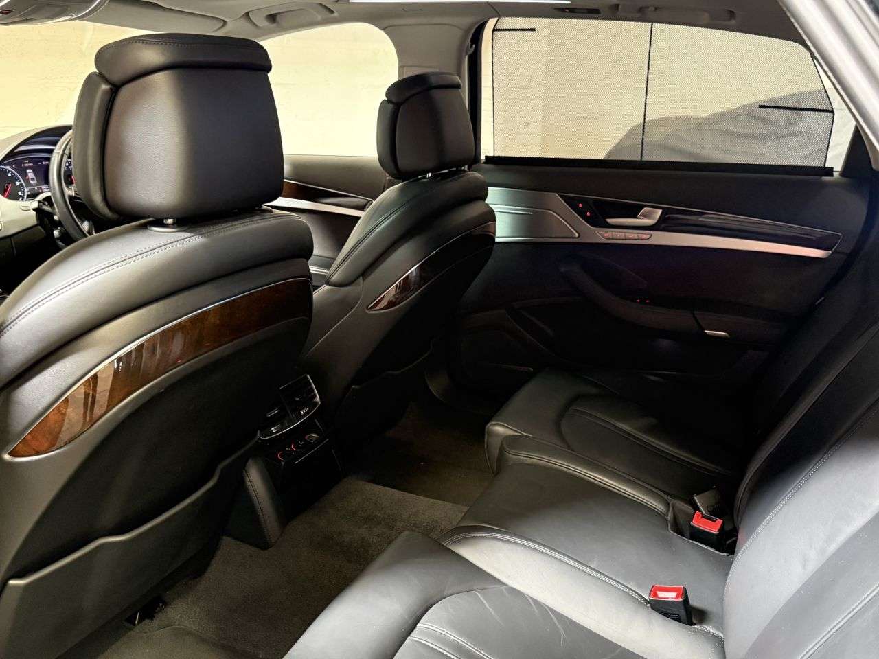 2016 AUDI A8 2016 AUDI A8