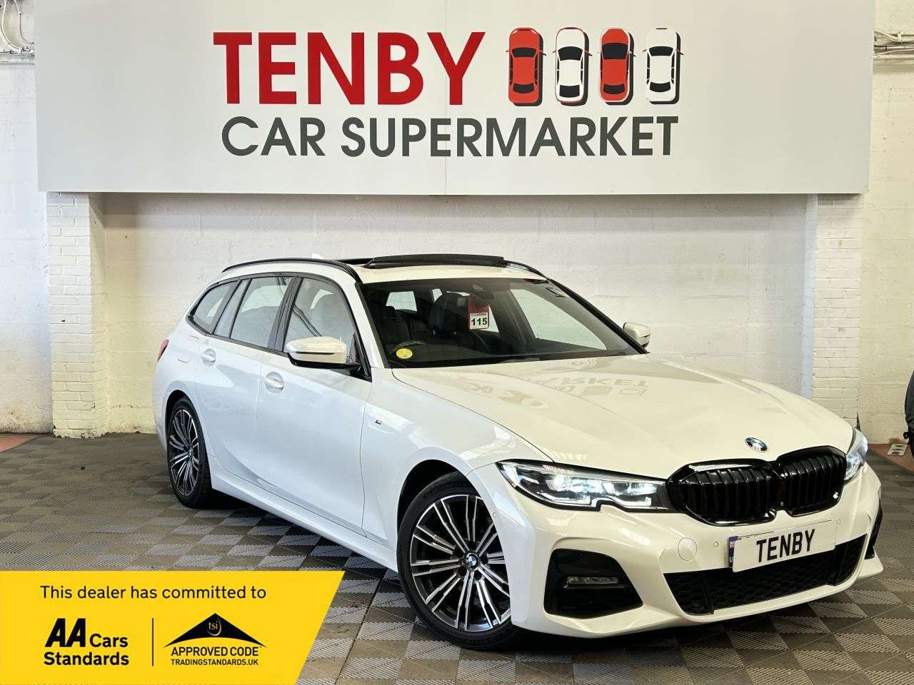 A 2019 BMW 3 SERIES 2.0 320d M Sport Touring 5dr Diesel Auto xDrive Euro 6 (s/s) (190 ps) 360 C A 2019 BMW 3 SERIES 2.0 320d M Sport Touring 5dr Diesel Auto xDrive Euro 6 (s/s) (190 ps) 360 C