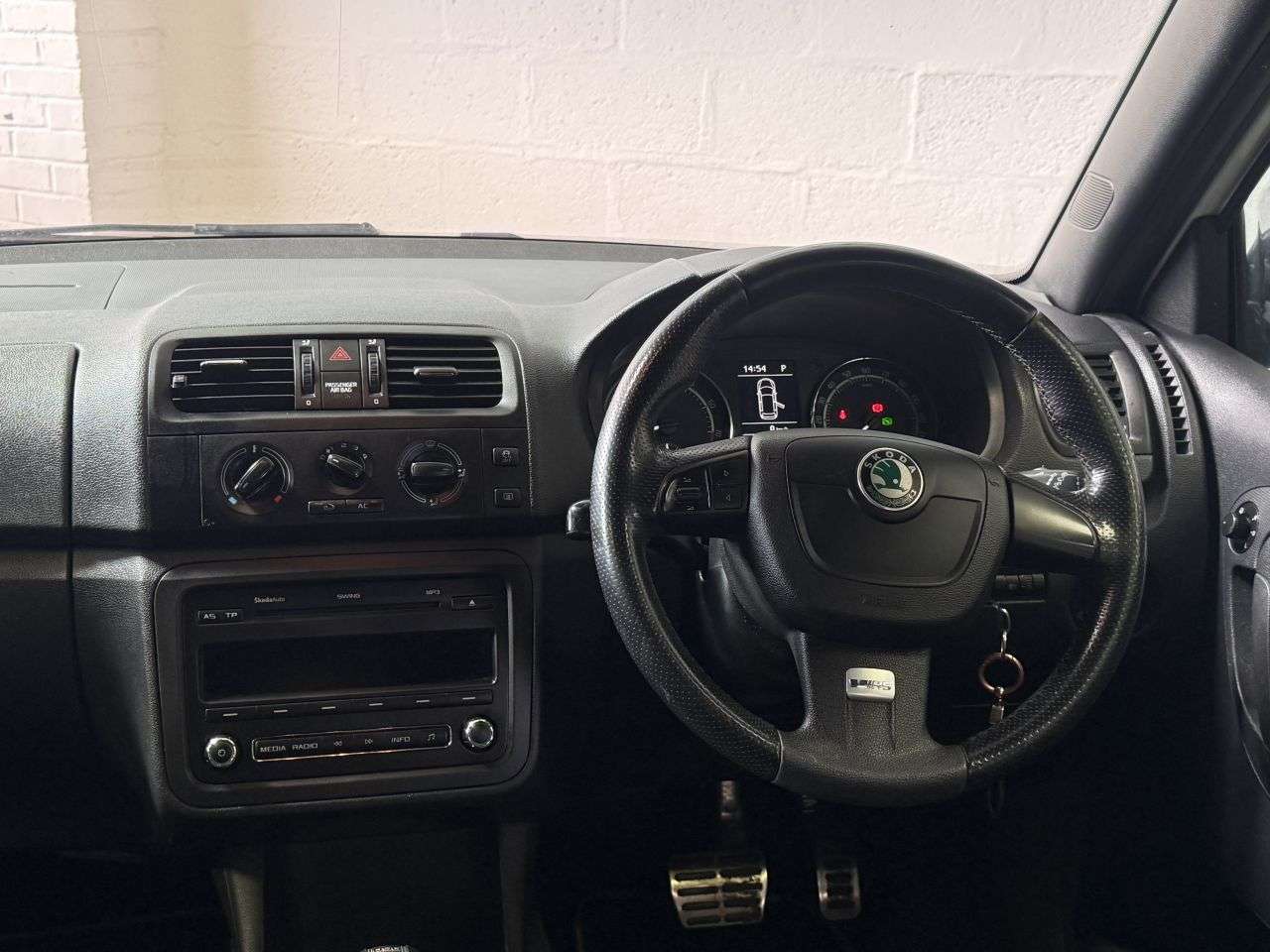 2012 SKODA FABIA 2012 SKODA FABIA