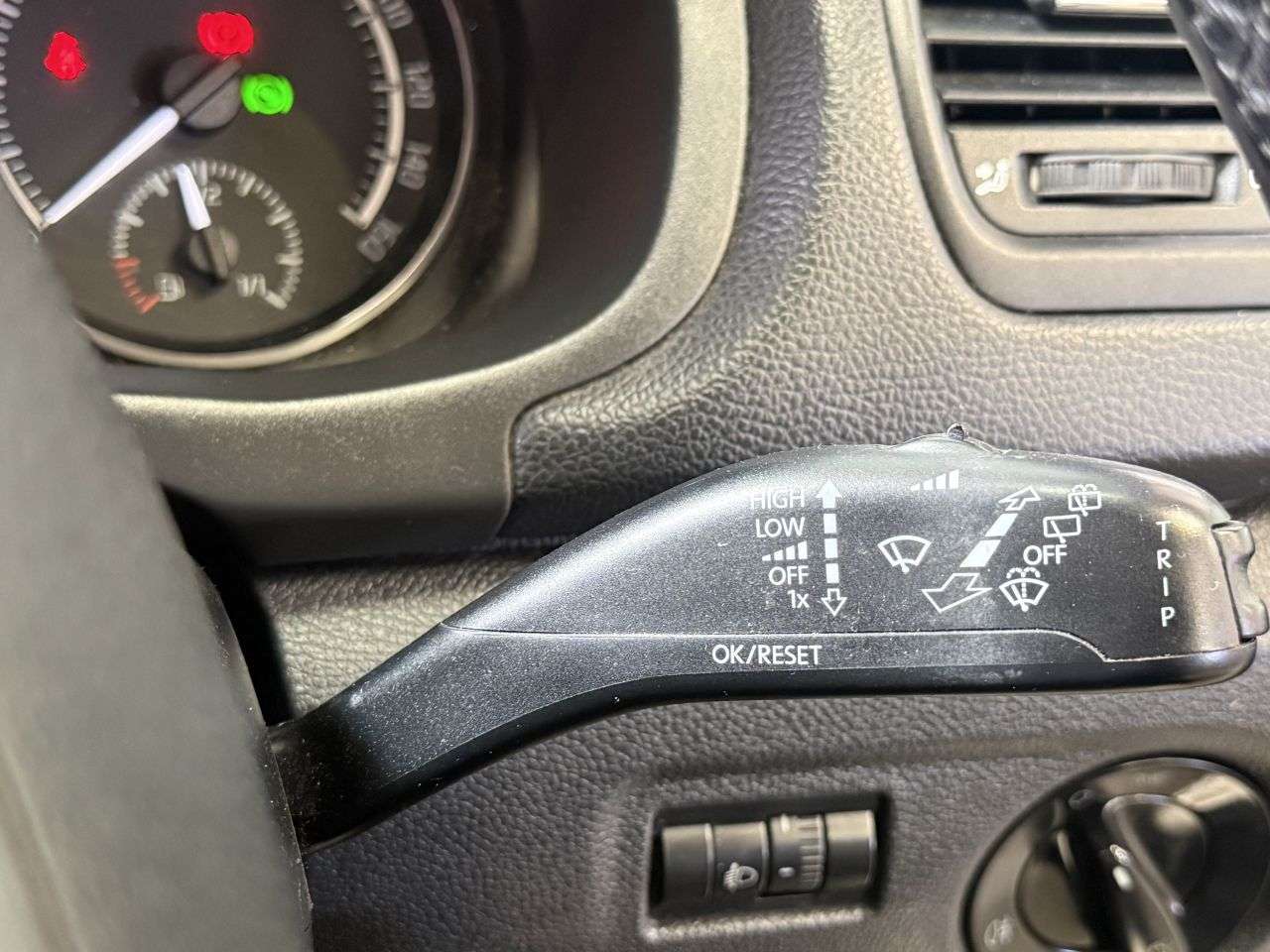 2012 SKODA FABIA 2012 SKODA FABIA