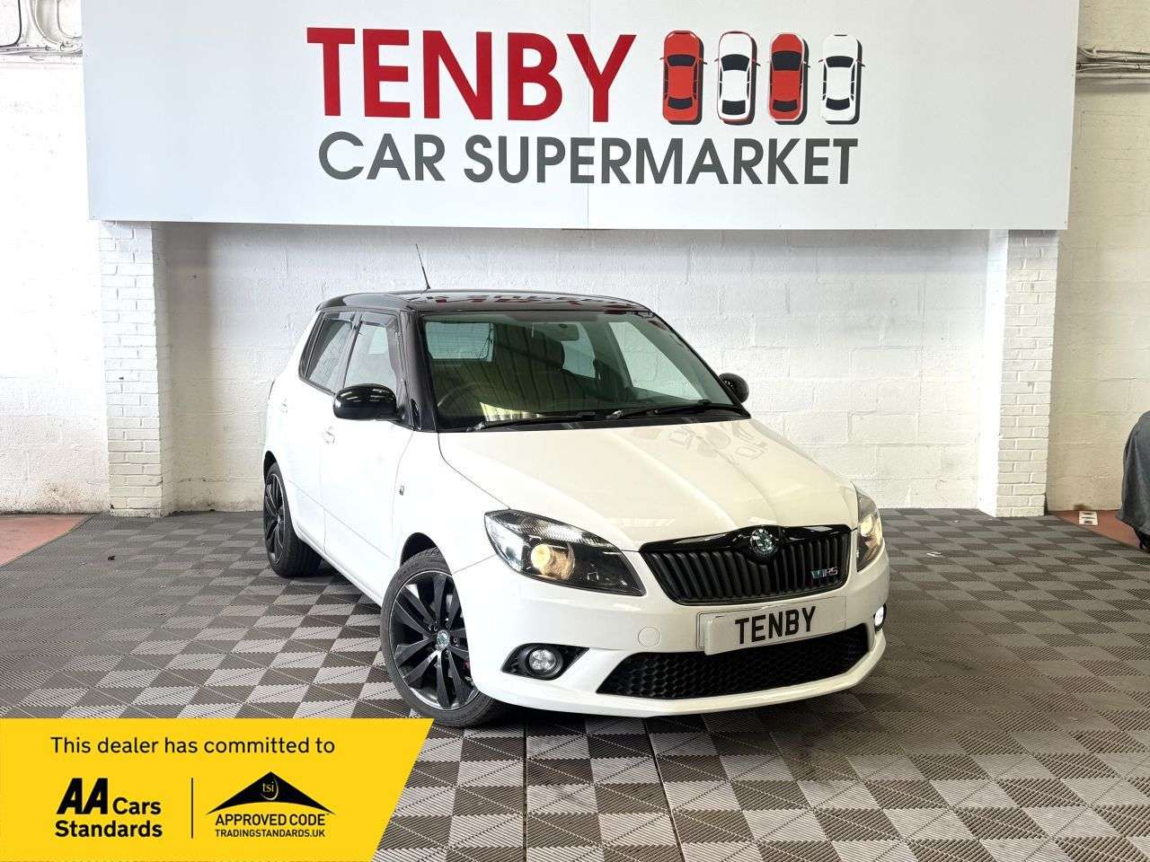 A 2012 SKODA FABIA 1.4 TSI vRS S2000 Hatchback 5dr Petrol DSG Euro 5 (180 ps) A 2012 SKODA FABIA 1.4 TSI vRS S2000 Hatchback 5dr Petrol DSG Euro 5 (180 ps)