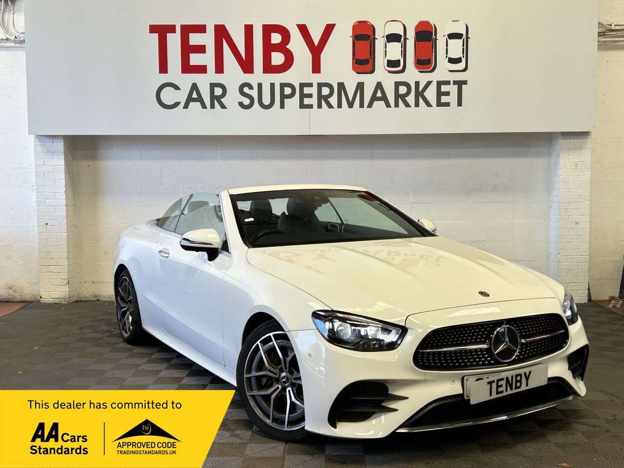 A 2021 MERCEDES-BENZ E-CLASS 2.0 E300h MHEV AMG Line (Premium) Cabriolet 2dr Petrol Hybrid G-Tronic+ Eur A 2021 MERCEDES-BENZ E-CLASS 2.0 E300h MHEV AMG Line (Premium) Cabriolet 2dr Petrol Hybrid G-Tronic+ Eur