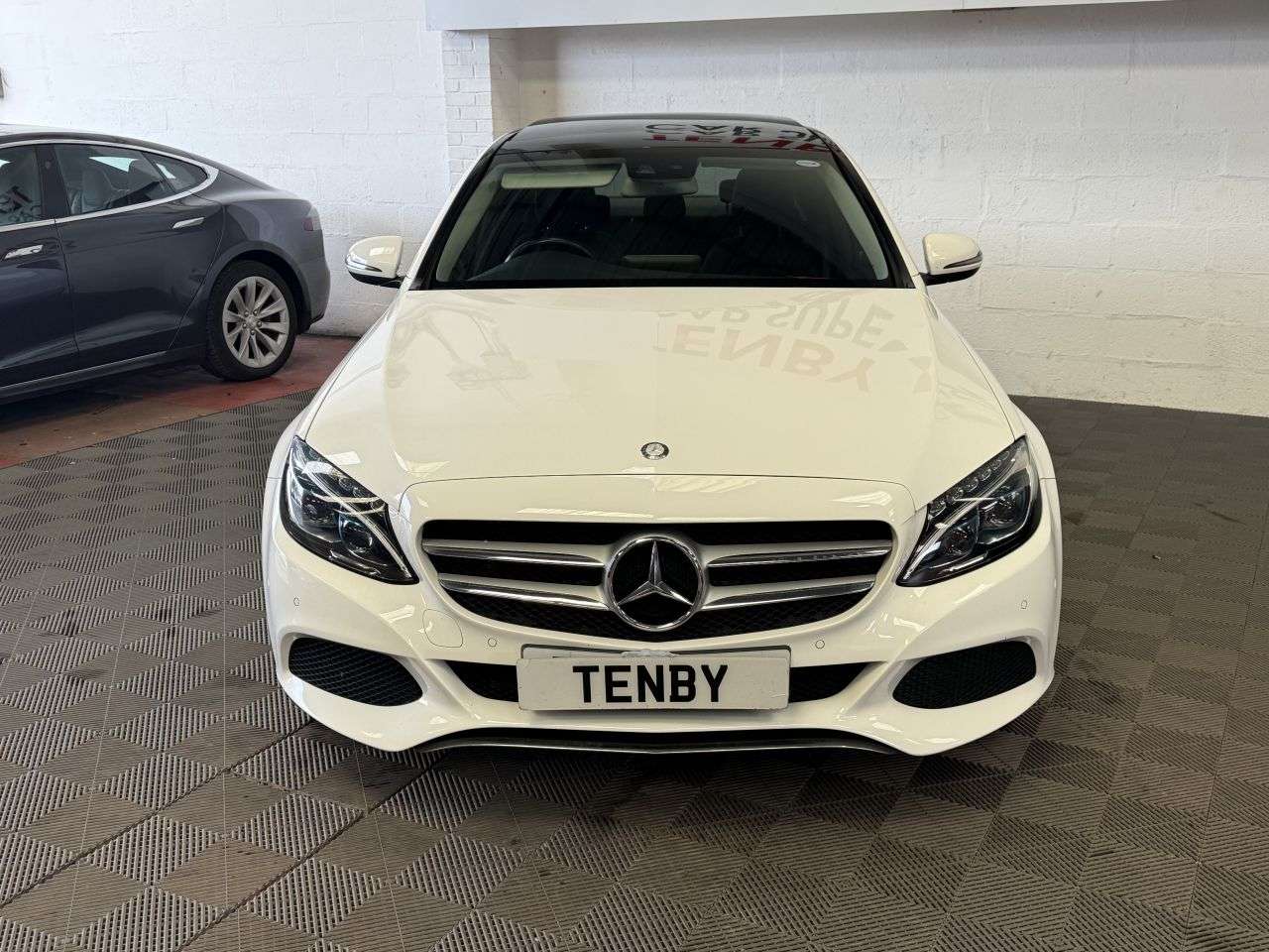 A 2017 MERCEDES C CLASS C350 E SPORT PREMIUM PLUS A 2017 MERCEDES C CLASS C350 E SPORT PREMIUM PLUS