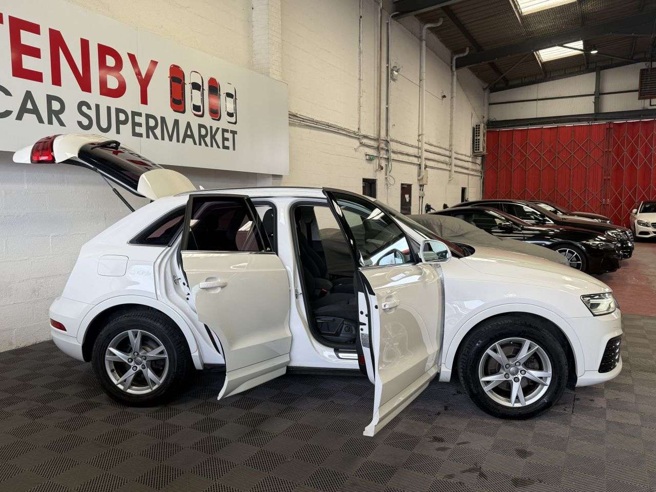 2017 AUDI Q3 2017 AUDI Q3