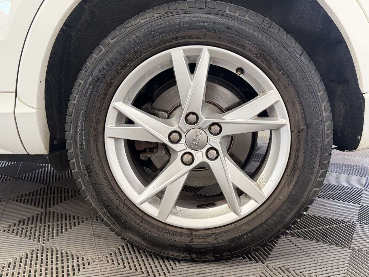 2017 AUDI Q3 2017 AUDI Q3