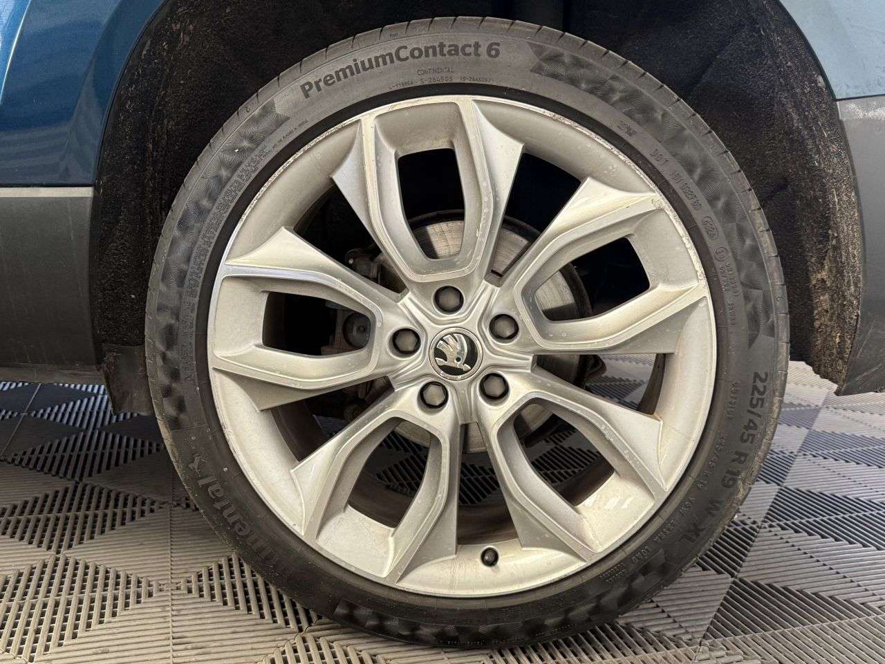 2019 SKODA KAROQ 2019 SKODA KAROQ