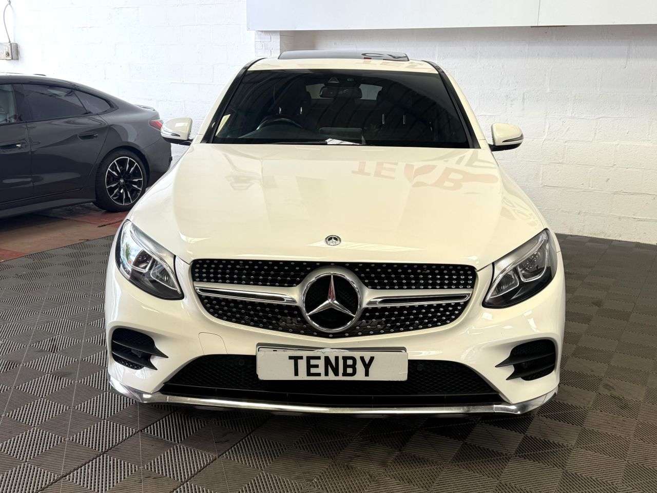 A 2018 MERCEDES-BENZ GLC 2.1 GLC250d AMG Line (Premium Plus) Coupe 5dr Diesel G-Tronic 4MATIC Euro 6 A 2018 MERCEDES-BENZ GLC 2.1 GLC250d AMG Line (Premium Plus) Coupe 5dr Diesel G-Tronic 4MATIC Euro 6