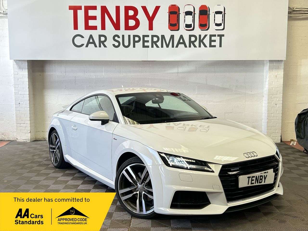 A 2017 AUDI TT 2.0 TFSI S line Coupe 3dr Petrol S Tronic quattro Euro 6 (s/s) (230 ps) A 2017 AUDI TT 2.0 TFSI S line Coupe 3dr Petrol S Tronic quattro Euro 6 (s/s) (230 ps)