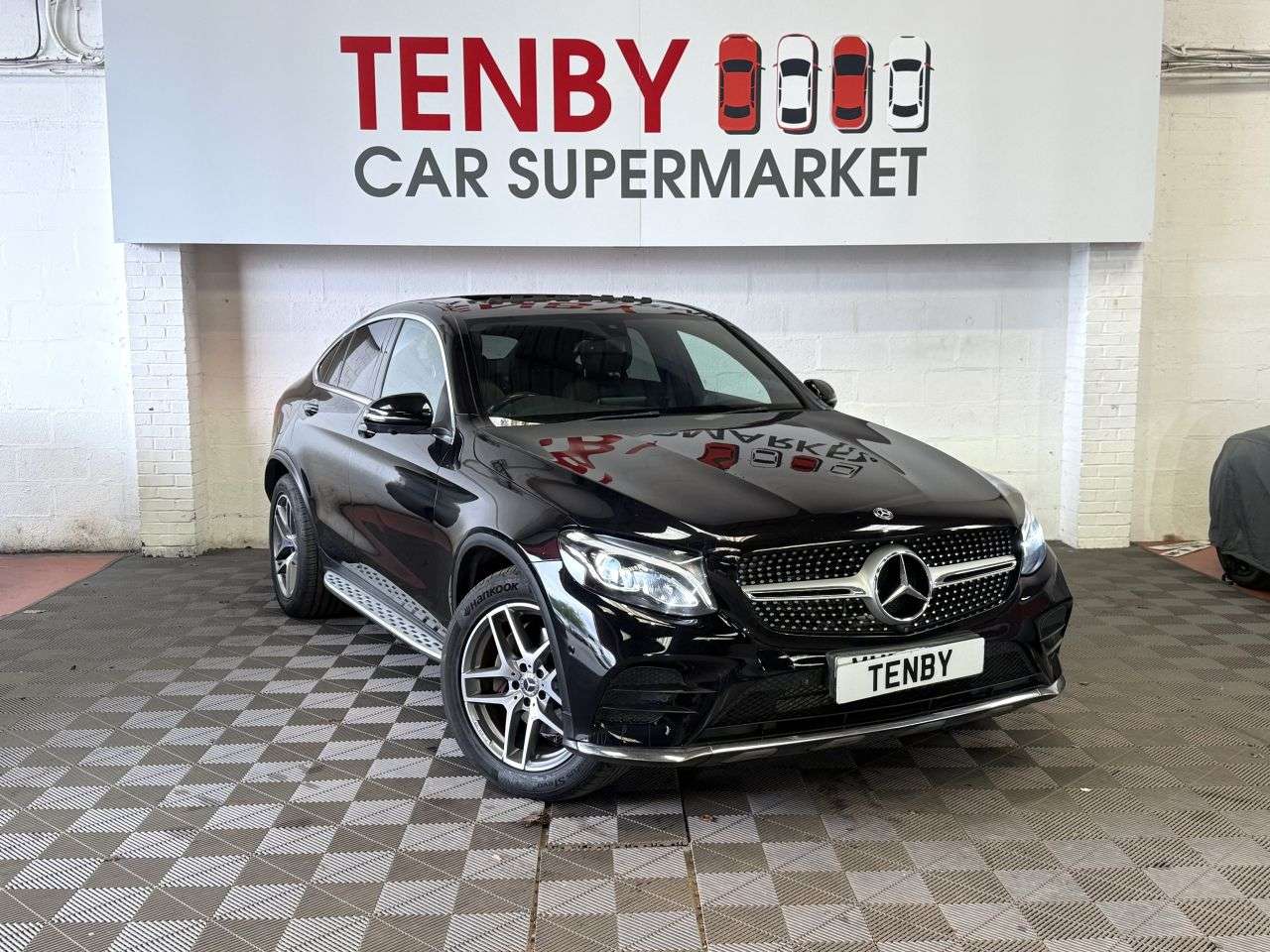 A 2017 MERCEDES-BENZ GLC 2.1 GLC220d AMG Line (Premium) Coupe 5dr Diesel G-Tronic 4MATIC Euro 6 (s/s A 2017 MERCEDES-BENZ GLC 2.1 GLC220d AMG Line (Premium) Coupe 5dr Diesel G-Tronic 4MATIC Euro 6 (s/s