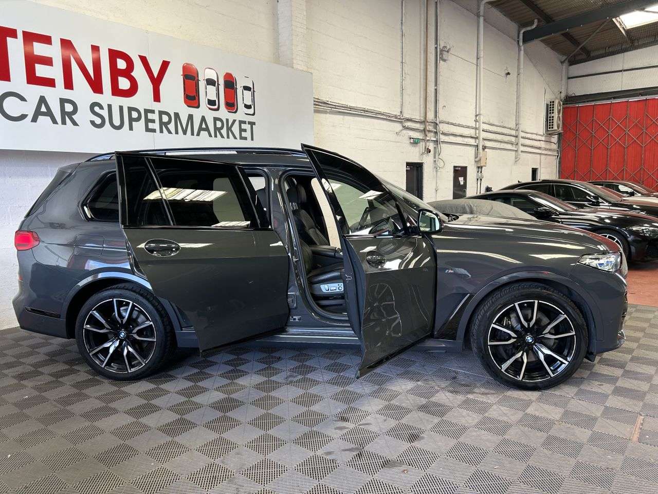 2021 BMW X7 2021 BMW X7