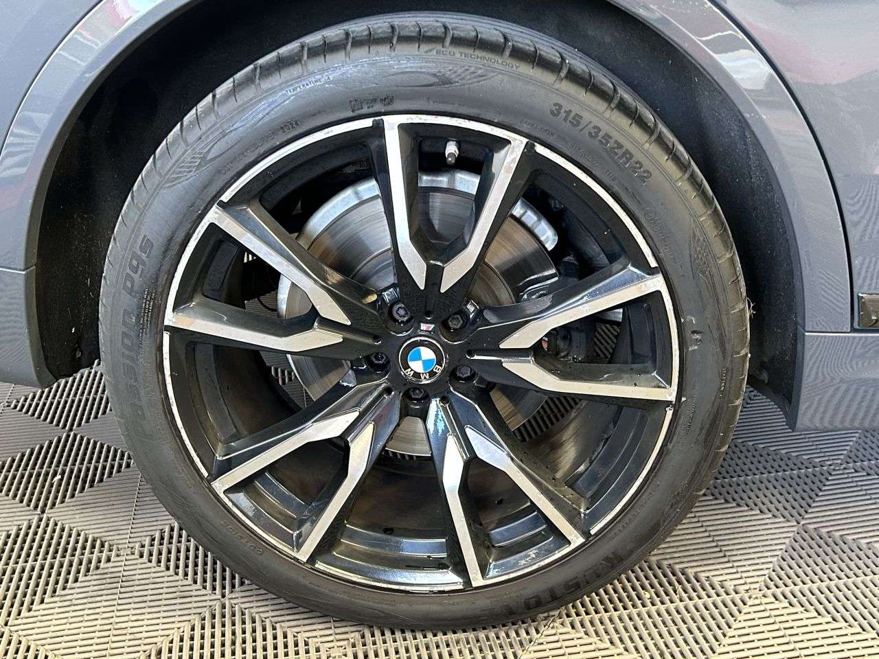 2021 BMW X7 2021 BMW X7