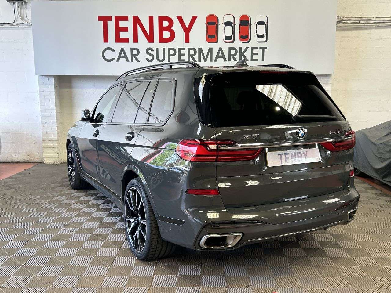2021 BMW X7 2021 BMW X7