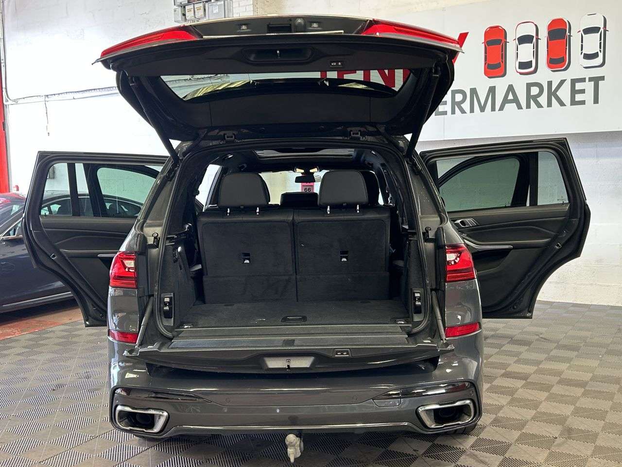 2021 BMW X7 2021 BMW X7