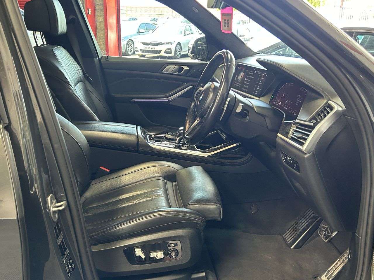 2021 BMW X7 2021 BMW X7