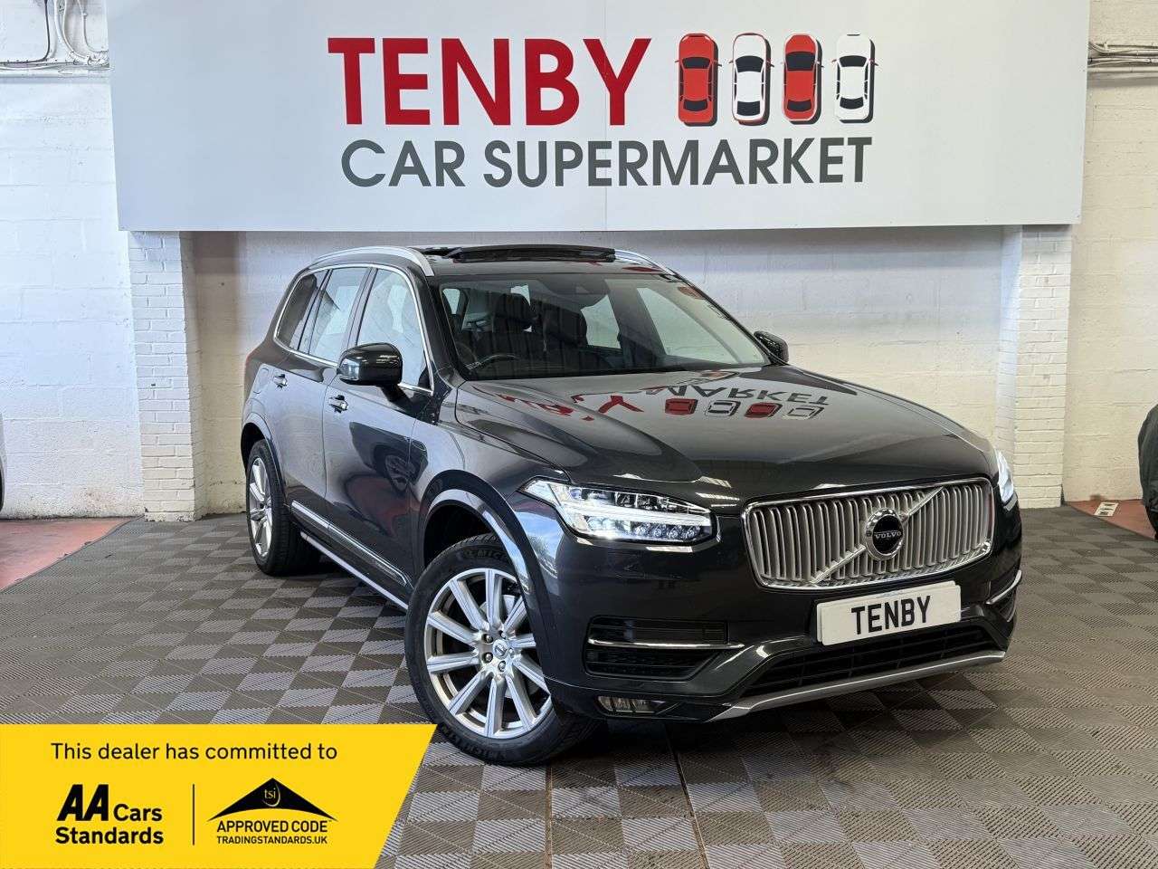 A 2016 VOLVO XC90 2.0 D5 Inscription SUV 5dr Diesel Geartronic 4WD Euro 6 (s/s) (225 ps) FHTD A 2016 VOLVO XC90 2.0 D5 Inscription SUV 5dr Diesel Geartronic 4WD Euro 6 (s/s) (225 ps) FHTD