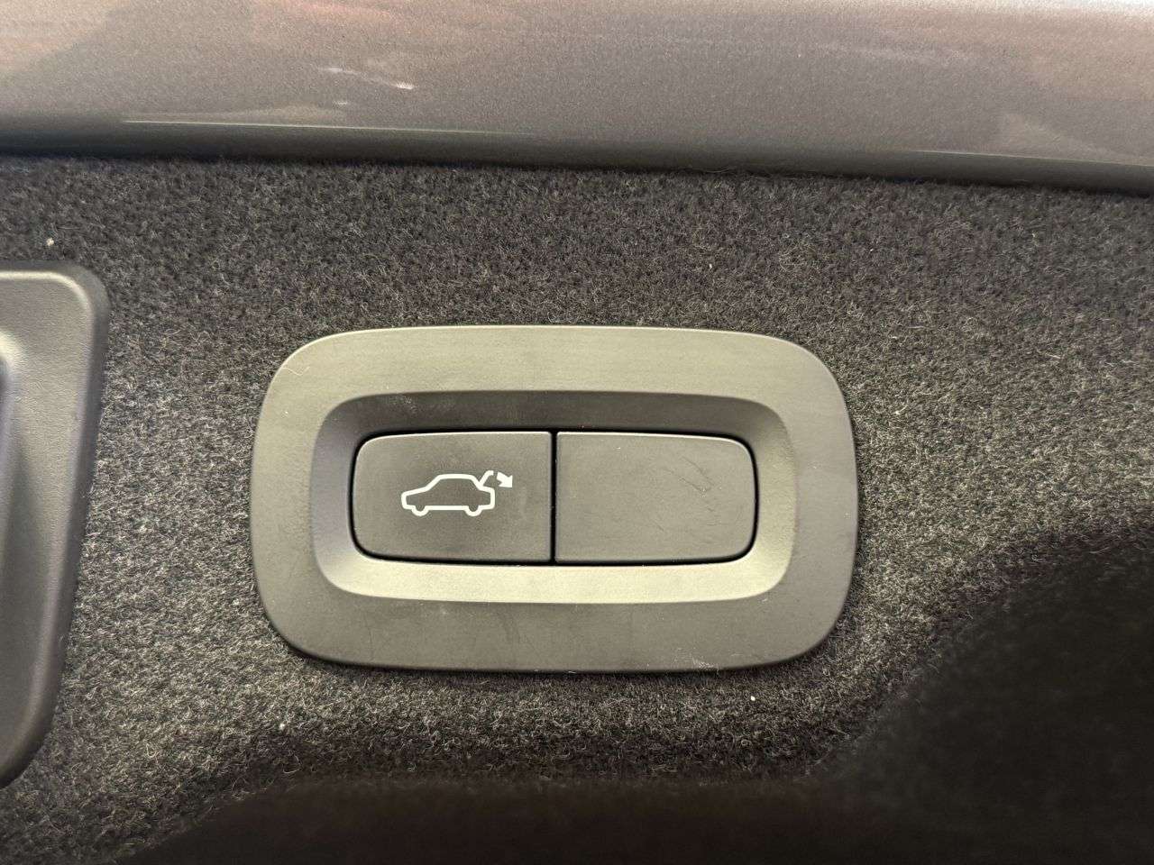 2019 VOLVO S90 2019 VOLVO S90