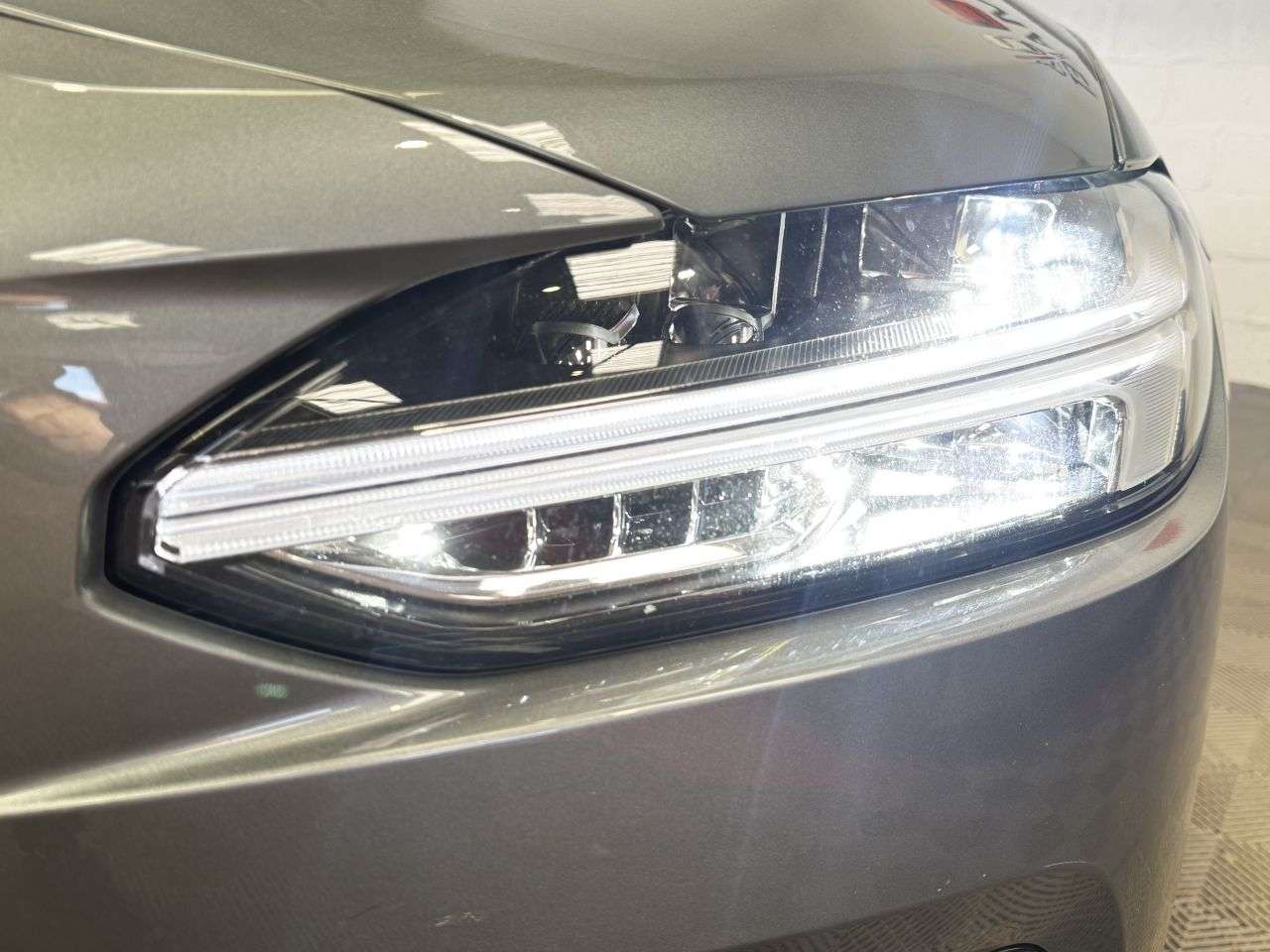 2019 VOLVO S90 2019 VOLVO S90