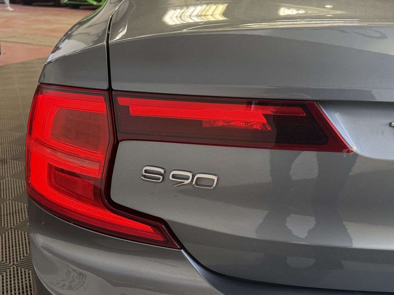 2019 VOLVO S90 2019 VOLVO S90