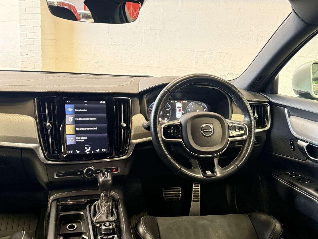 2019 VOLVO S90 2019 VOLVO S90