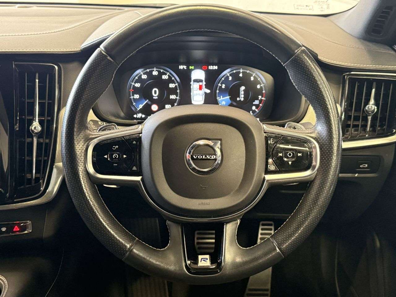 2019 VOLVO S90 2019 VOLVO S90