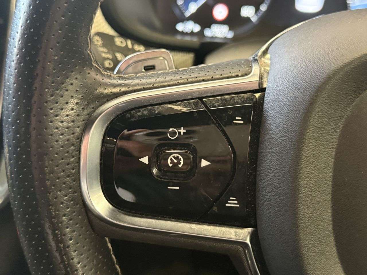 2019 VOLVO S90 2019 VOLVO S90