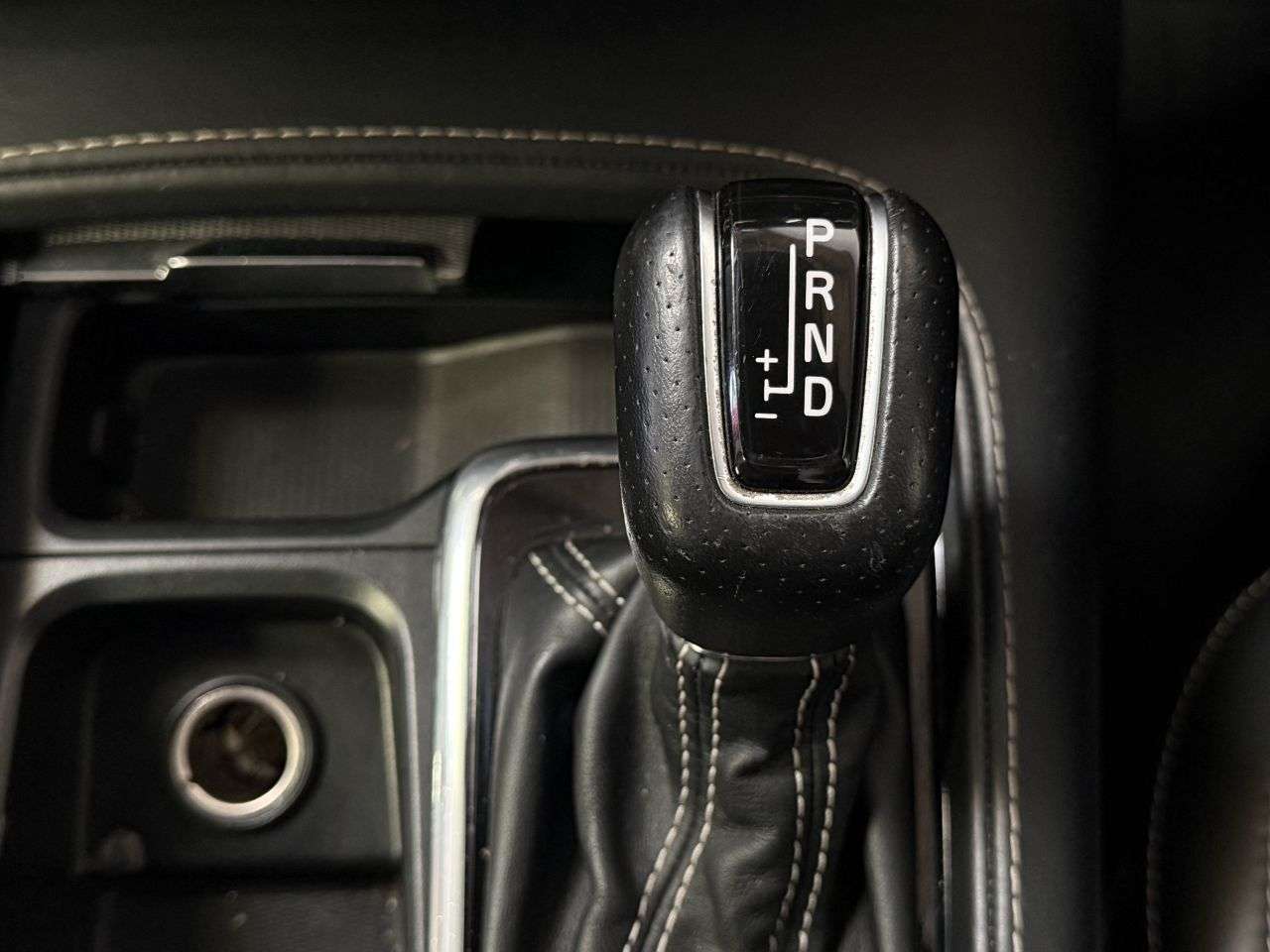 2019 VOLVO S90 2019 VOLVO S90