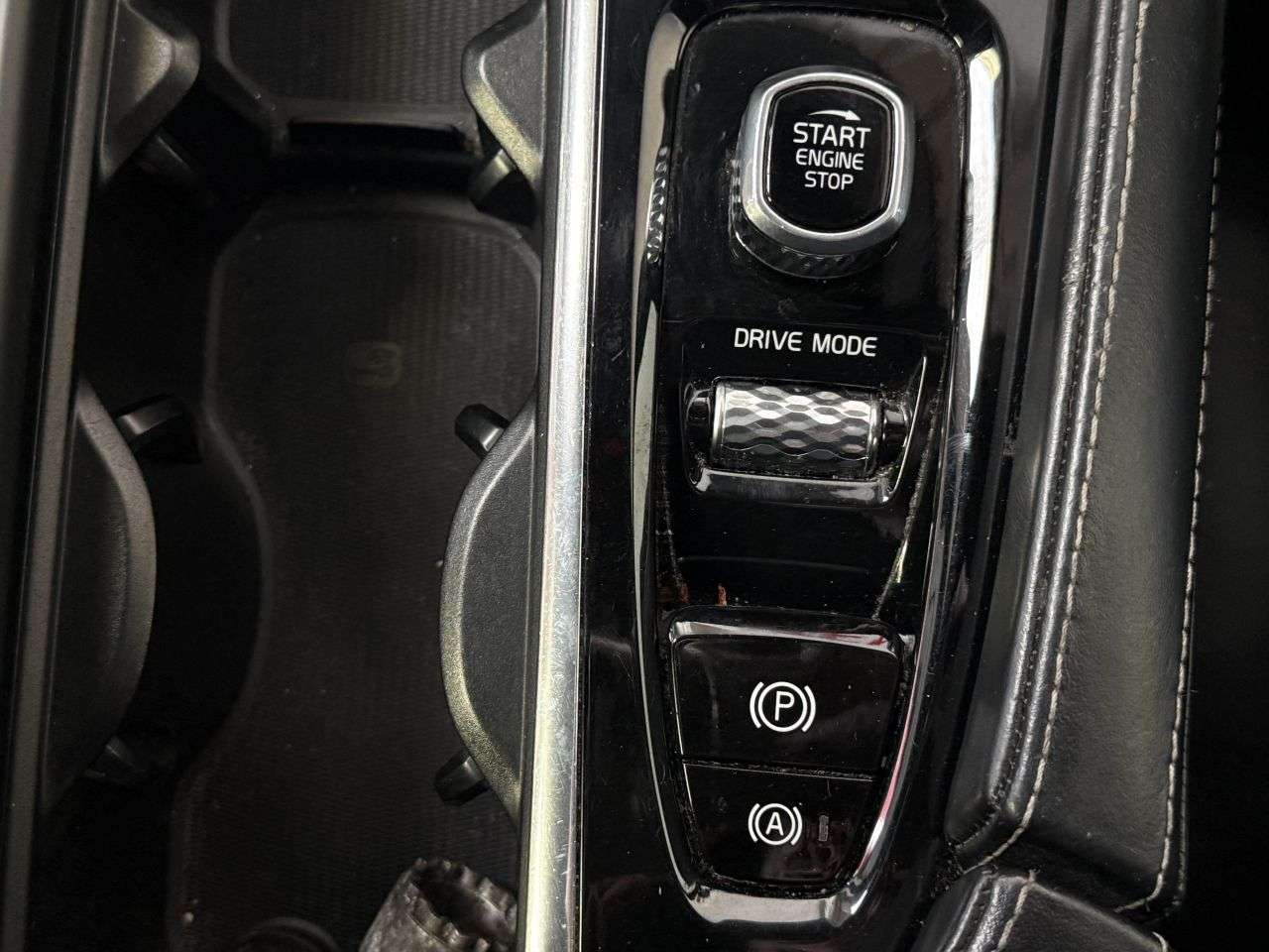 2019 VOLVO S90 2019 VOLVO S90