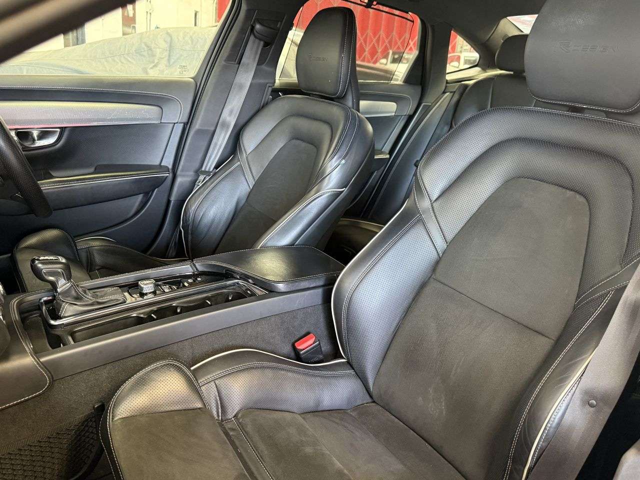 2019 VOLVO S90 2019 VOLVO S90