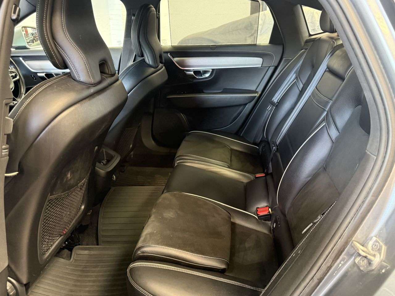 2019 VOLVO S90 2019 VOLVO S90