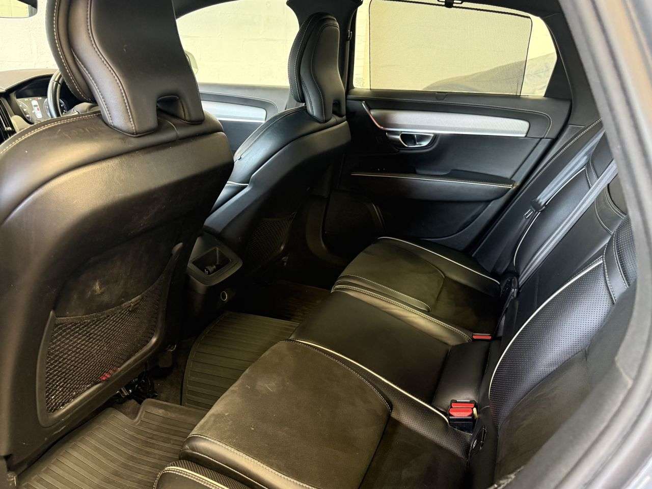 2019 VOLVO S90 2019 VOLVO S90