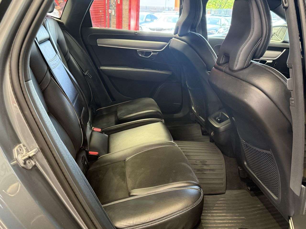 2019 VOLVO S90 2019 VOLVO S90