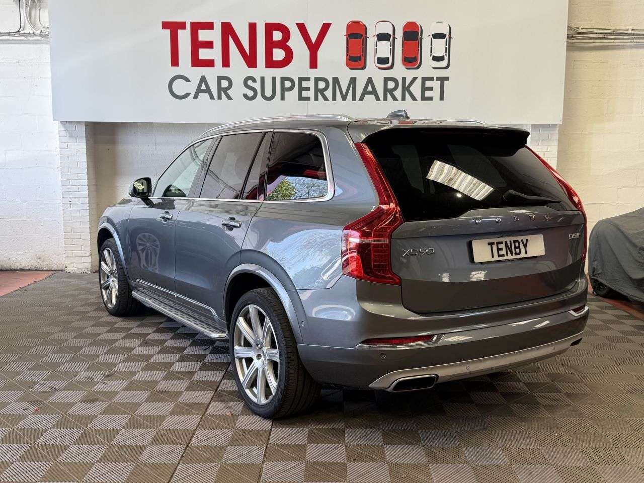 2017 VOLVO XC90 2017 VOLVO XC90