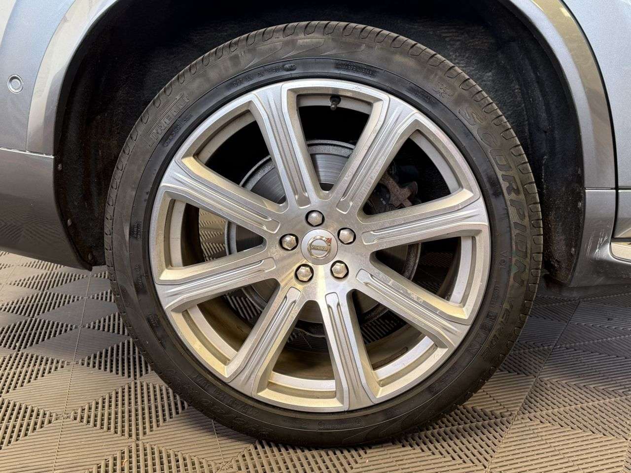 2017 VOLVO XC90 2017 VOLVO XC90