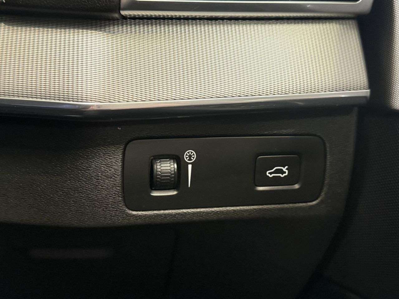 2017 VOLVO XC90 2017 VOLVO XC90
