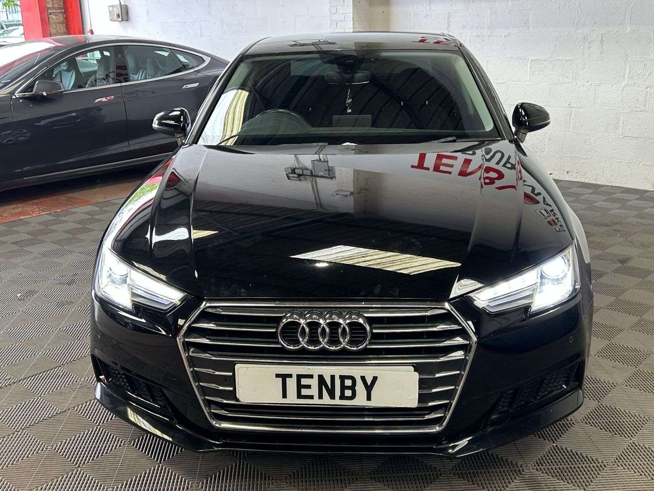 A 2018 AUDI A4 1.4 TFSI SE Saloon 4dr Petrol Manual Euro 6 (s/s) (150 ps) A 2018 AUDI A4 1.4 TFSI SE Saloon 4dr Petrol Manual Euro 6 (s/s) (150 ps)